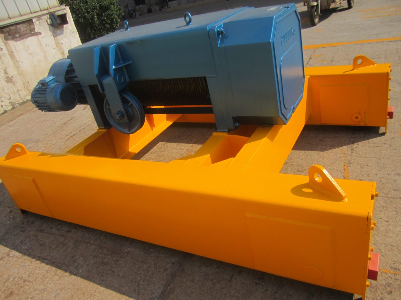 lifting mechanism